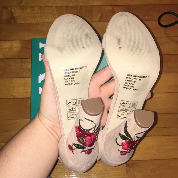 Brand new heels!! - Picture 5 of 8